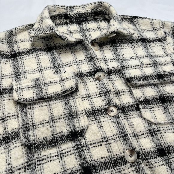 Cezele Plaid Flannel Shacket Shirt Oversized Jacket Button Pocket Women Sz Large - Picture 3 of 9